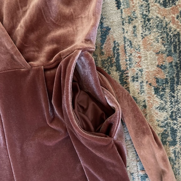 Express Velvet Jumpsuit - Women’s - Picture 7 of 15